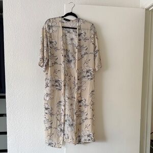 Style Rack Beige Floral Kimono Robe with Black Print